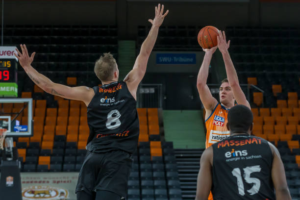 员量身打造 员量身打造