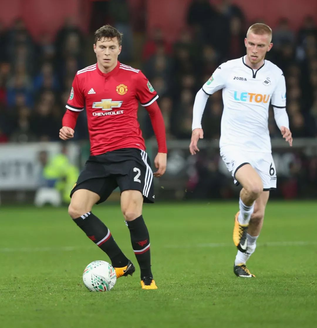 赛在过去两 赛在过去两