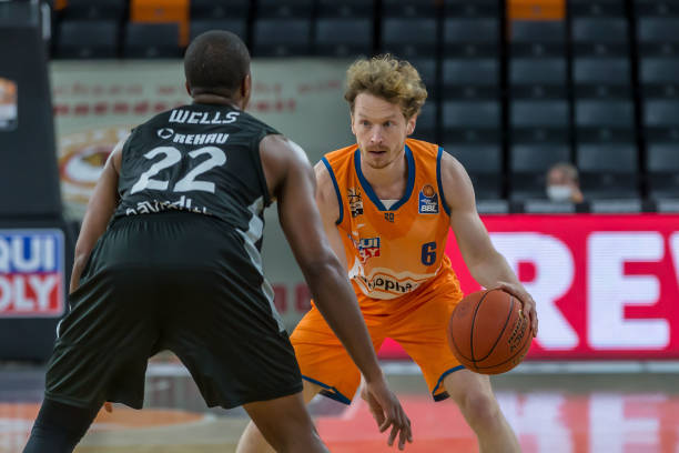 在熟悉的木 在熟悉的木